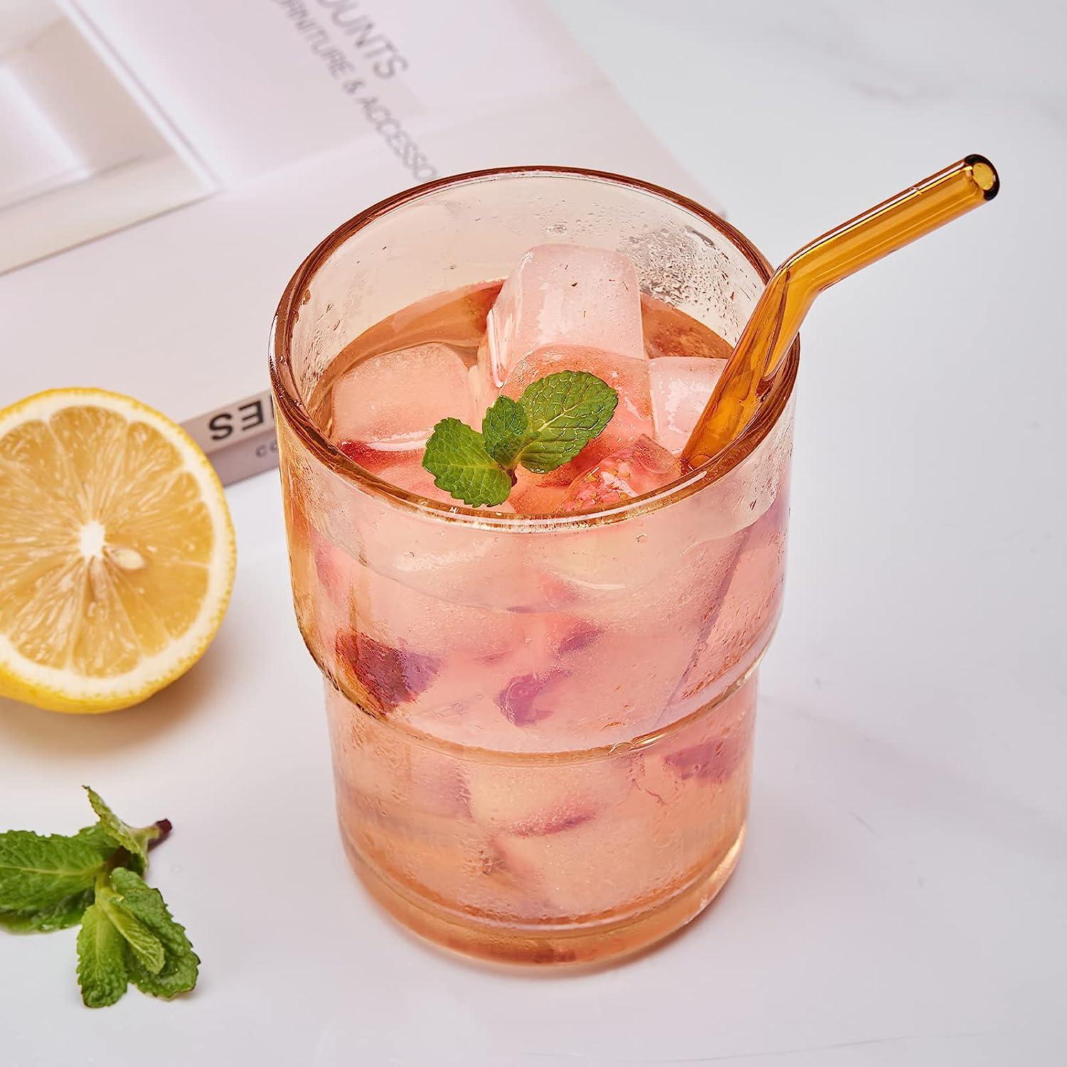 Yuki Glass bottle with straw